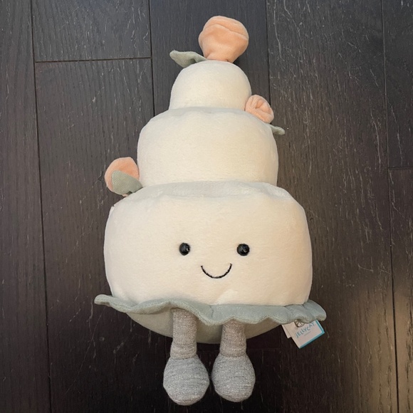 Jellycat Other - BNWT Jellycat Amuseable Wedding Cake 8x11
